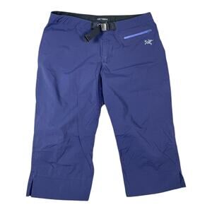 Arc-teryx Women’s Lightweight Performance Navy Capri Hiking Shorts Size-12
